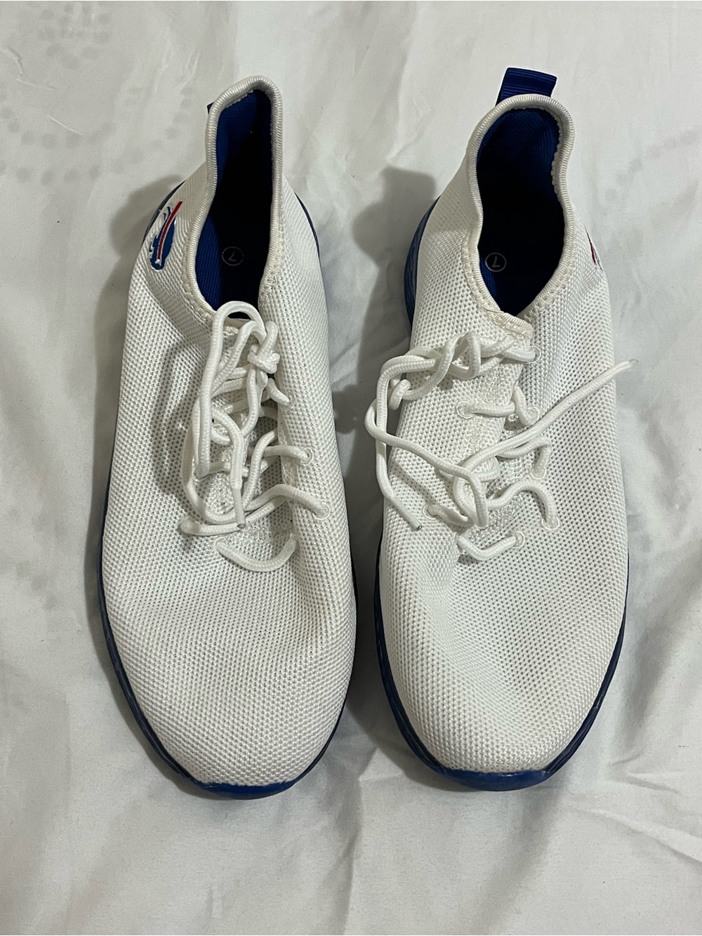 NFL Buffalo Bills White Athletic Mesh Sneakers with Navy Trim Mens Size 7